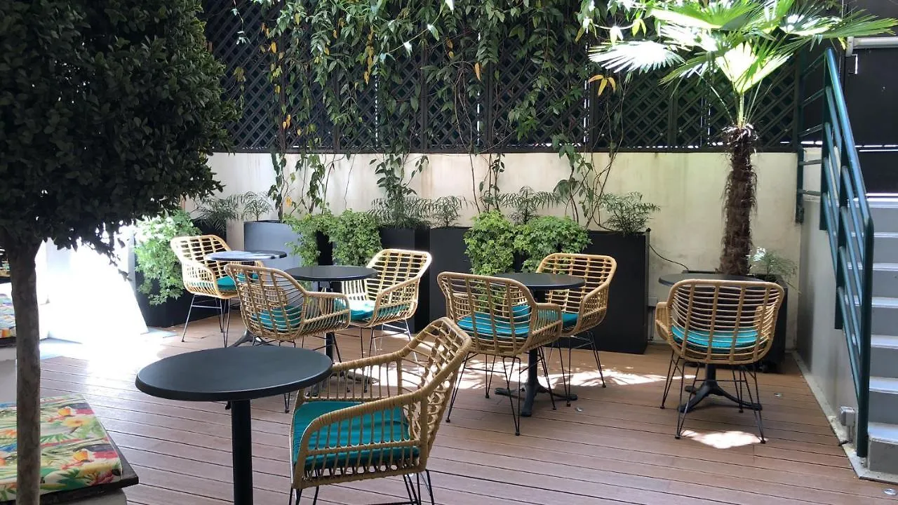Hotel Apolonia Paris Montmartre; Sure Hotel Collection By Best Western