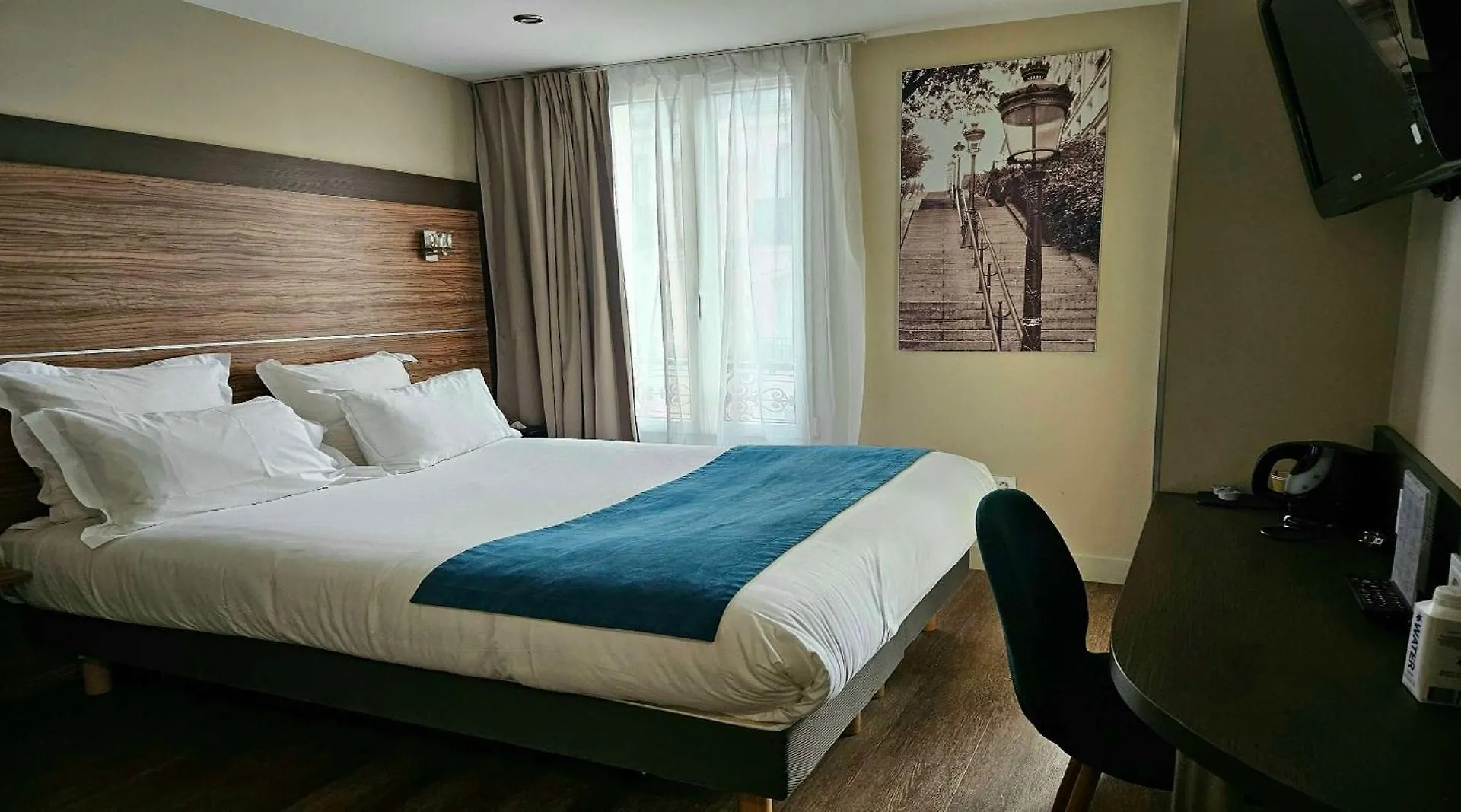 Hotel Apolonia Paris Montmartre; Sure Hotel Collection By Best Western