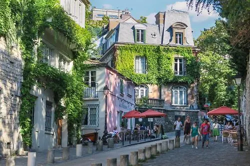 Hotel Apolonia Paris Montmartre; Sure Hotel Collection By Best Western