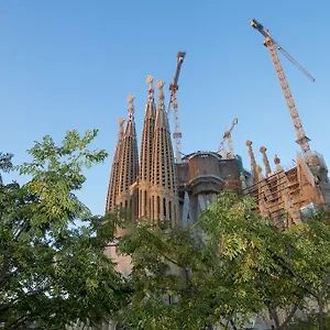 gaudi-apartment.catalonia-hotels.com/