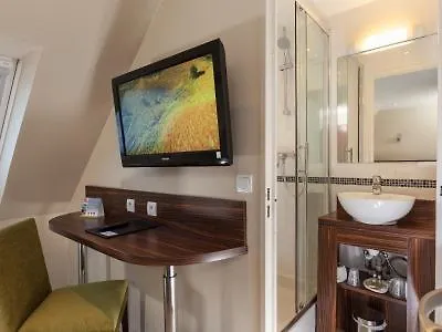 Hotel Apolonia Paris Montmartre; Sure Hotel Collection By Best Western
