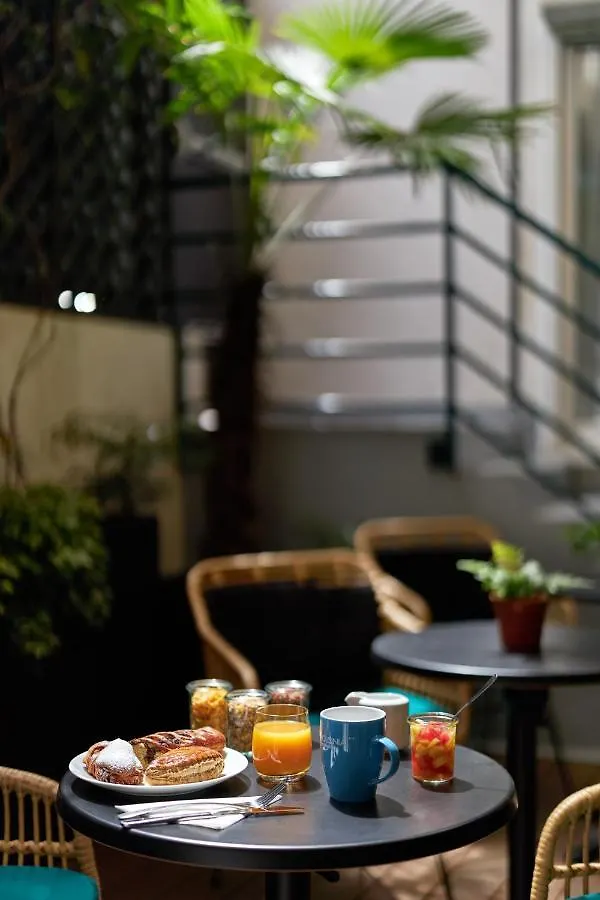 Hotel Apolonia Paris Montmartre; Sure Hotel Collection By Best Western