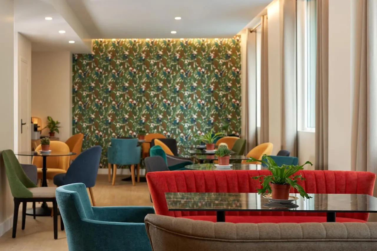 Hotel Apolonia Paris Montmartre; Sure Hotel Collection By Best Western
