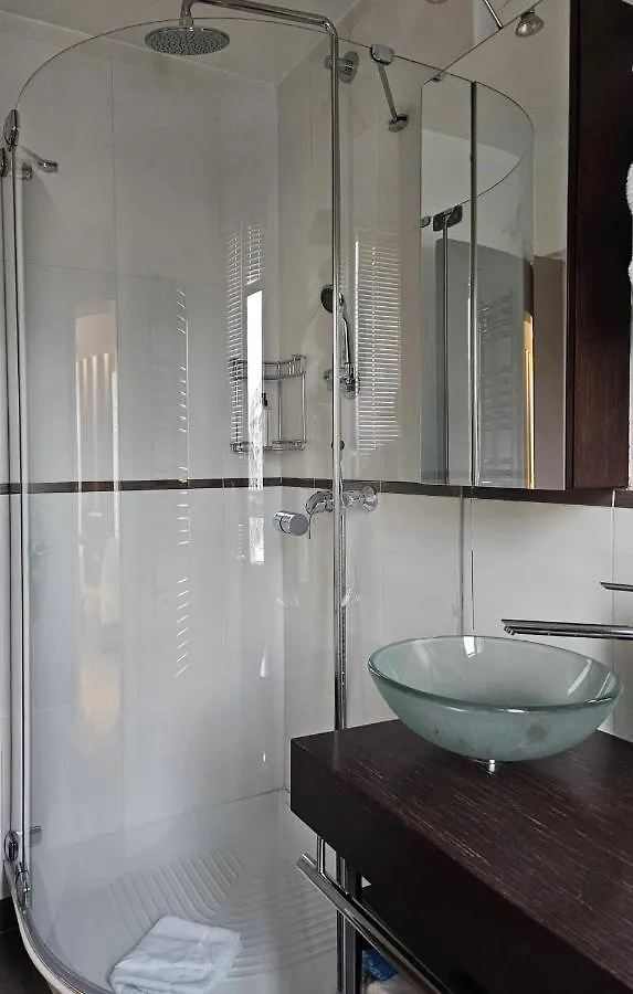 Hotel Apolonia Paris Montmartre; Sure Hotel Collection By Best Western Fransa